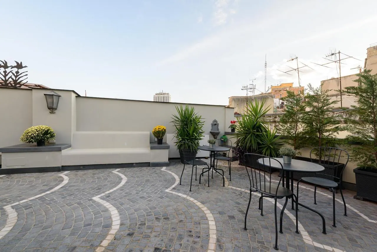 Dimorart Design Accomodations In Napoli Italia