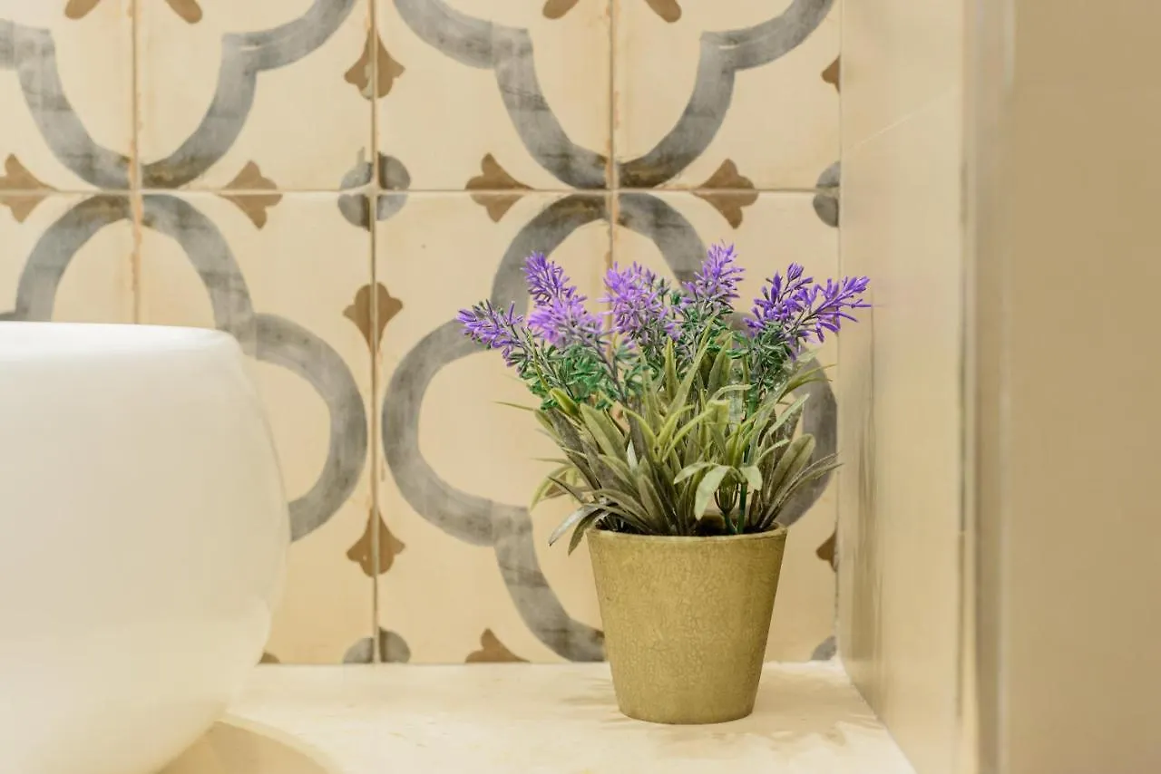 Apartamento Dimorart Design Accomodations In Napoli